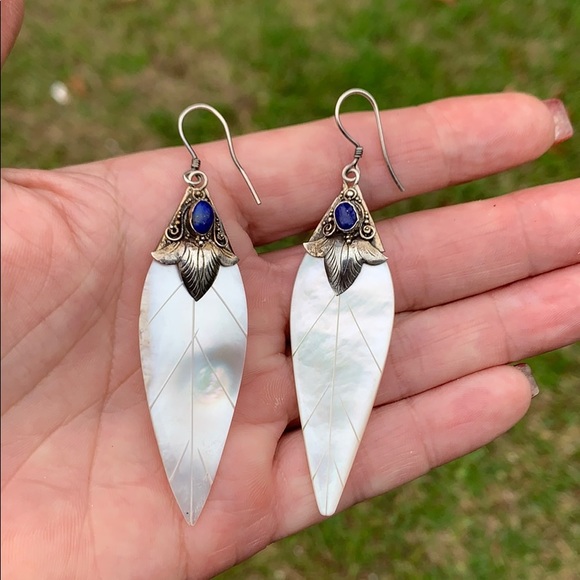 Vintage Sterling Silver Lapis & Mother of Pearl Feather Like Dangle Earrings - Picture 10 of 15